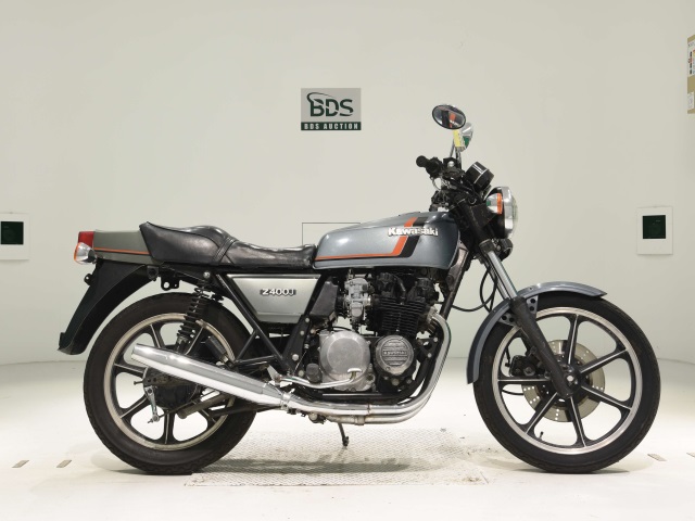 Kawasaki Z400J 2024