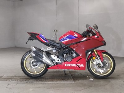 Honda CBR250RR 2023