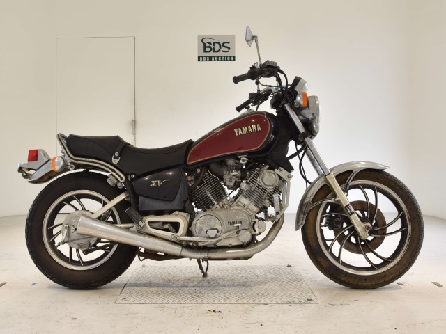 Yamaha VIRAGO XV750 1983