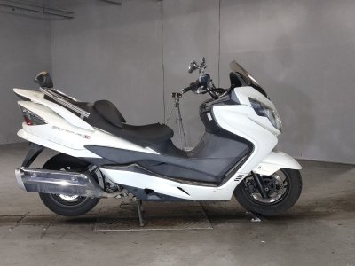 Suzuki SKYWAVE 250S
