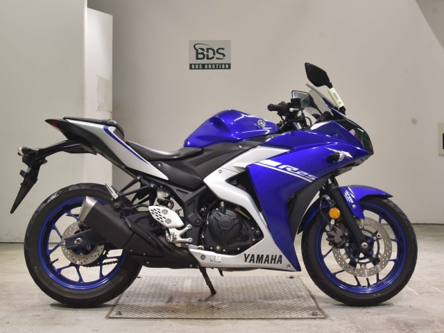 Yamaha YZF-R25 2017