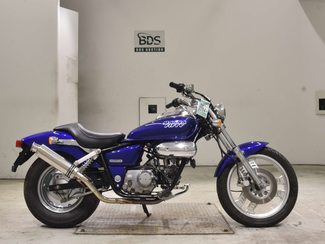 Honda MAGNA50 2004