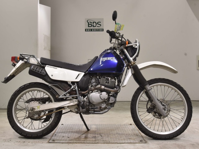 Suzuki DJEBEL200