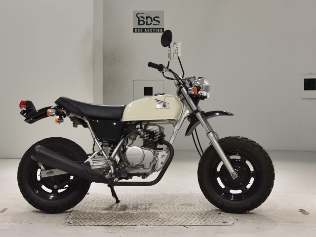Honda APE50 2004