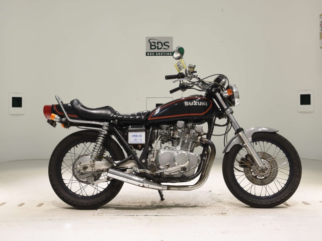 Suzuki GS425 2021