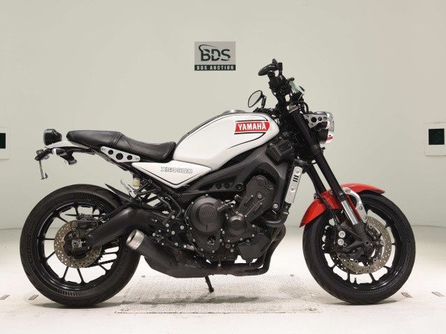 Yamaha XSR900 2016