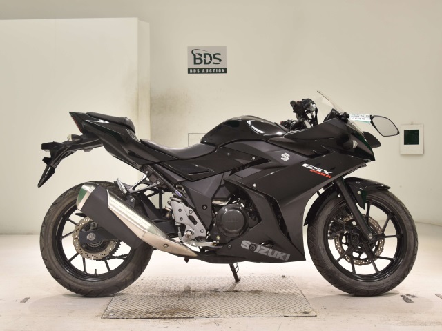 Suzuki GSX250R