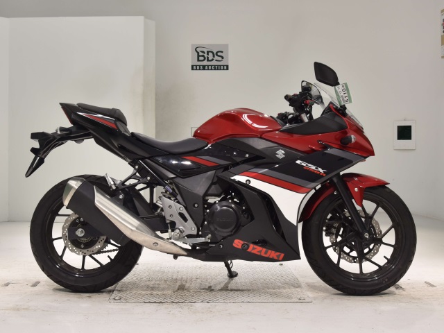 Suzuki GSX250R