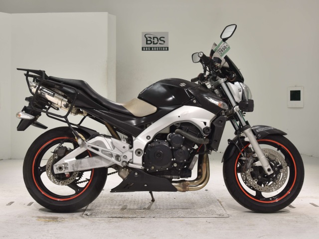 Suzuki GSR400A 2009