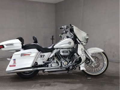 HD ELECTRA GLIDE FLHTCU1690 2011