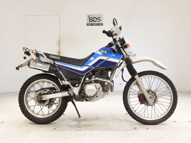 Yamaha SEROW XT225 2004