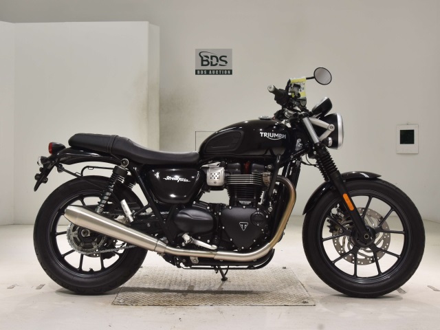 Triumph STREET TWIN 2013