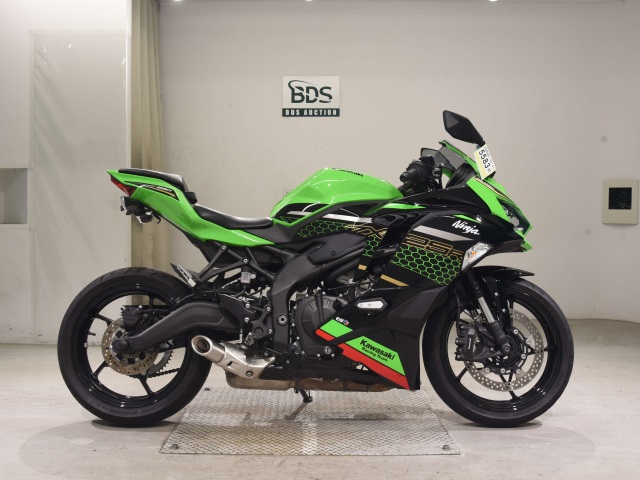 Kawasaki NINJA ZX-25R 2021