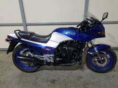 Kawasaki GPZ900R 1984
