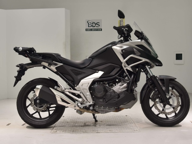 Honda NC750X 2023
