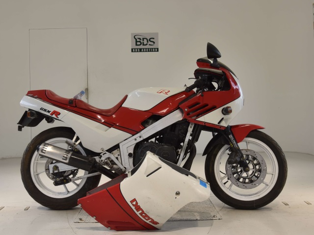 Suzuki GSX-R400 1987