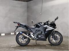Honda CBR150R 2012