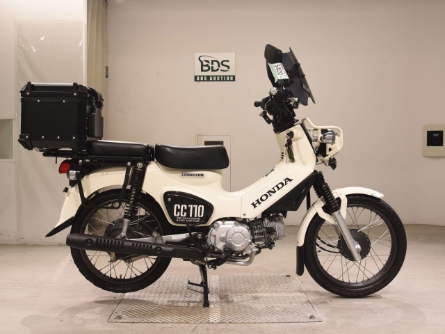 Honda CC110 CROSSCUB 2021