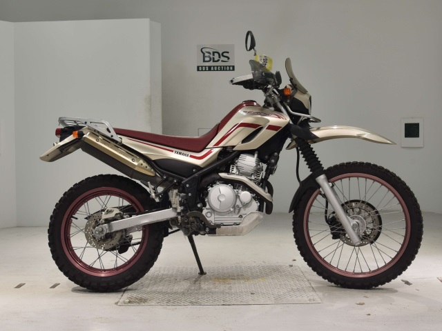 Yamaha SEROW XT250 2005