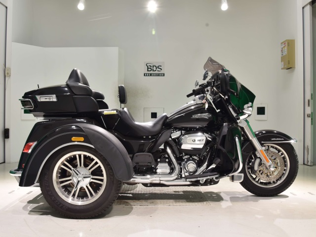 HD ELECTRA GLIDE FLHTCU1750 TRIKE 2016
