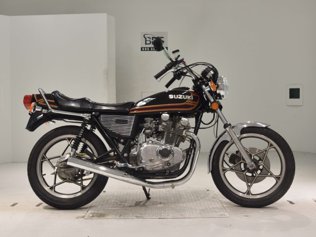 Suzuki GS425