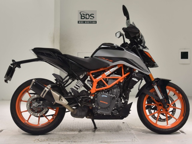 KTM 390 DUKE 2023
