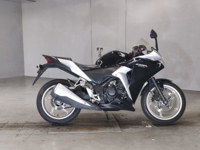Honda CBR250R 2011