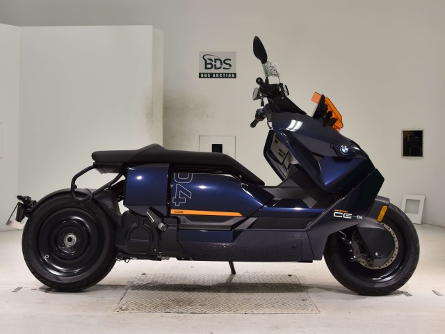 BMW CE04 2024