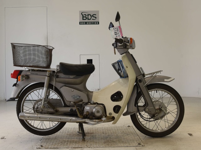 Honda C90-E 2001