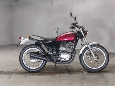 Honda CB223S 2010