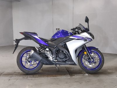 Yamaha YZF-R25 2016