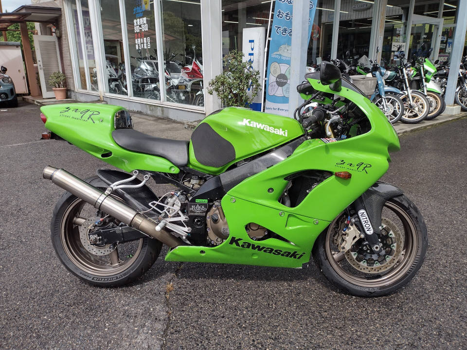 Kawasaki NINJA ZX-9R 1999