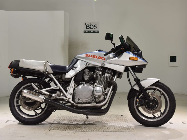 Suzuki GSX750S KATANA 1984