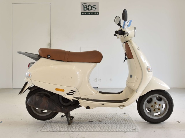Vespa 125ET4