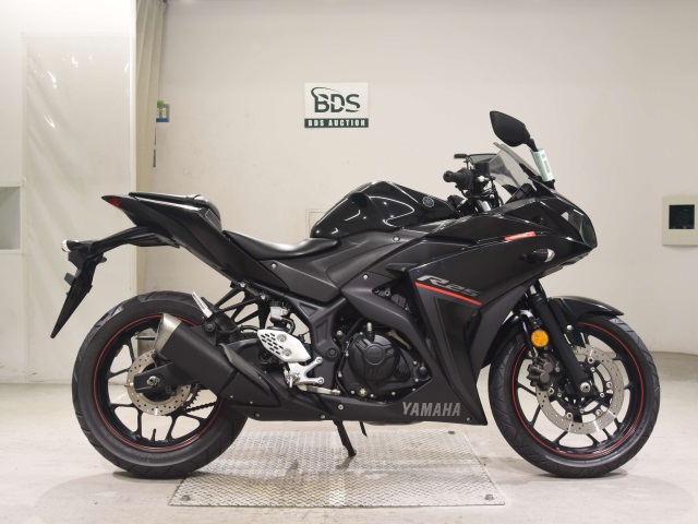 Yamaha YZF-R25 2018