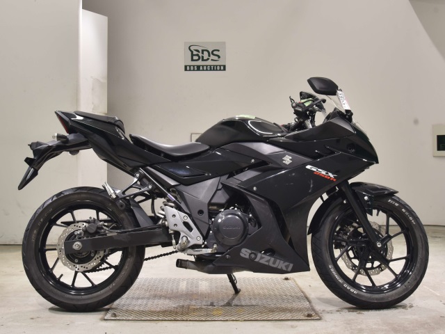 Suzuki GSX250R