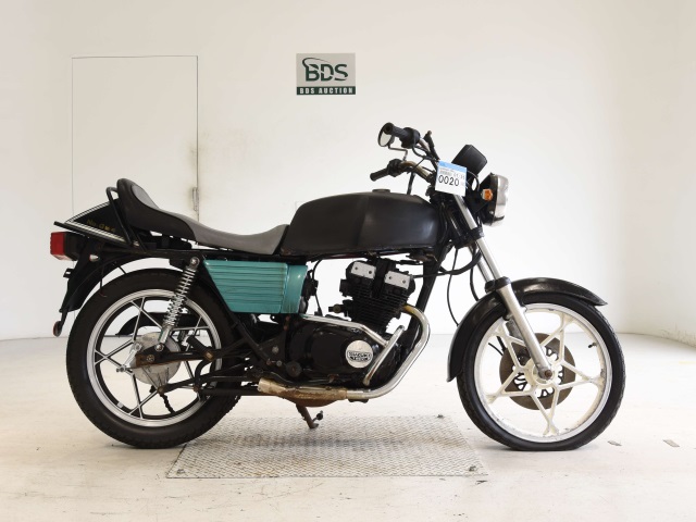 Suzuki GSX250E