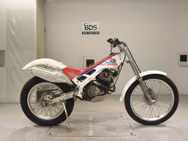 Honda RTL250R 1985