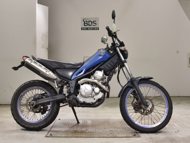 Yamaha TRICKER 2014