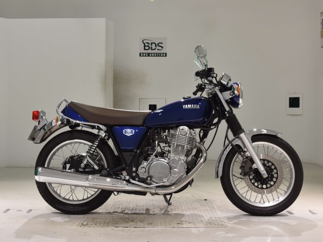 Yamaha SR400 2021