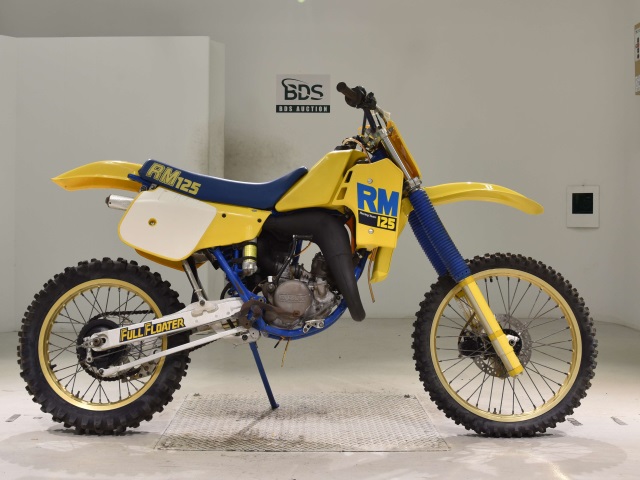 Suzuki RM125