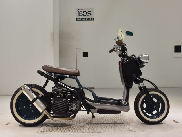 Honda ZOOMER 2011