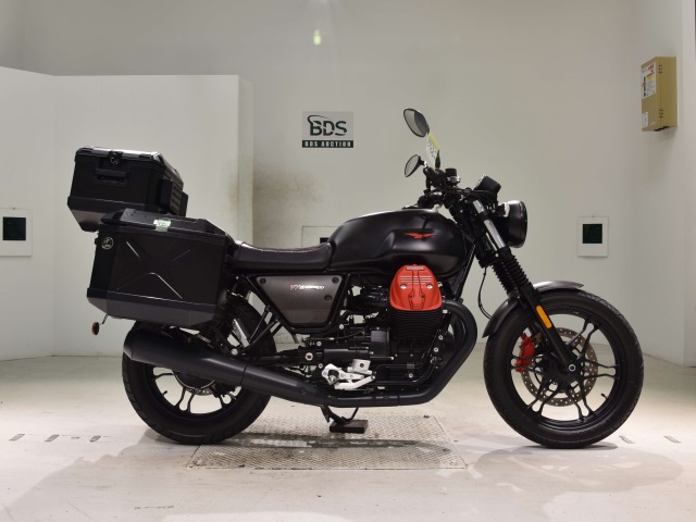 Moto Guzzi V7 3 CARBON 2020