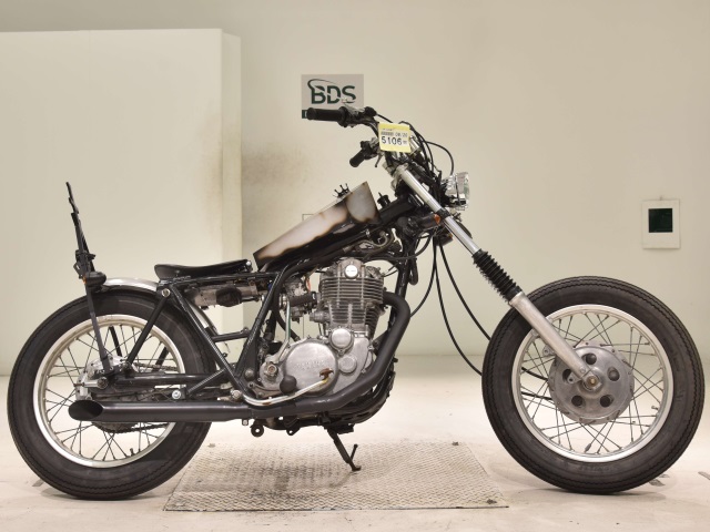 Yamaha SR400 2000