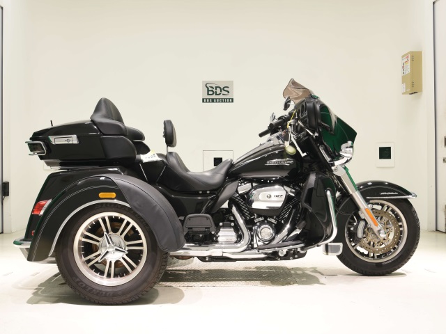 HD ELECTRA GLIDE FLHTCU1750 TRIKE 2016