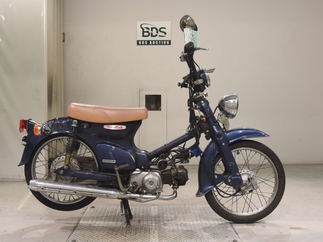 Honda C50 2005