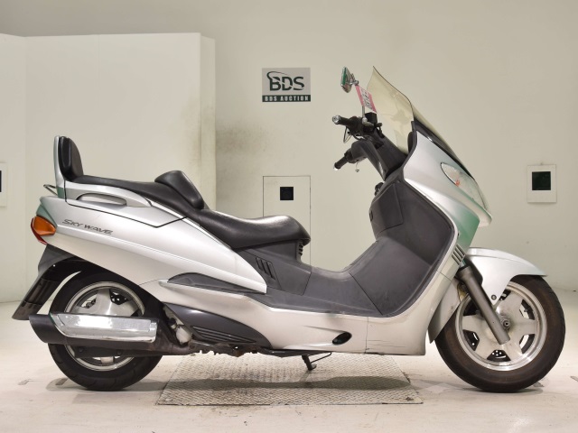 Suzuki SKYWAVE 250