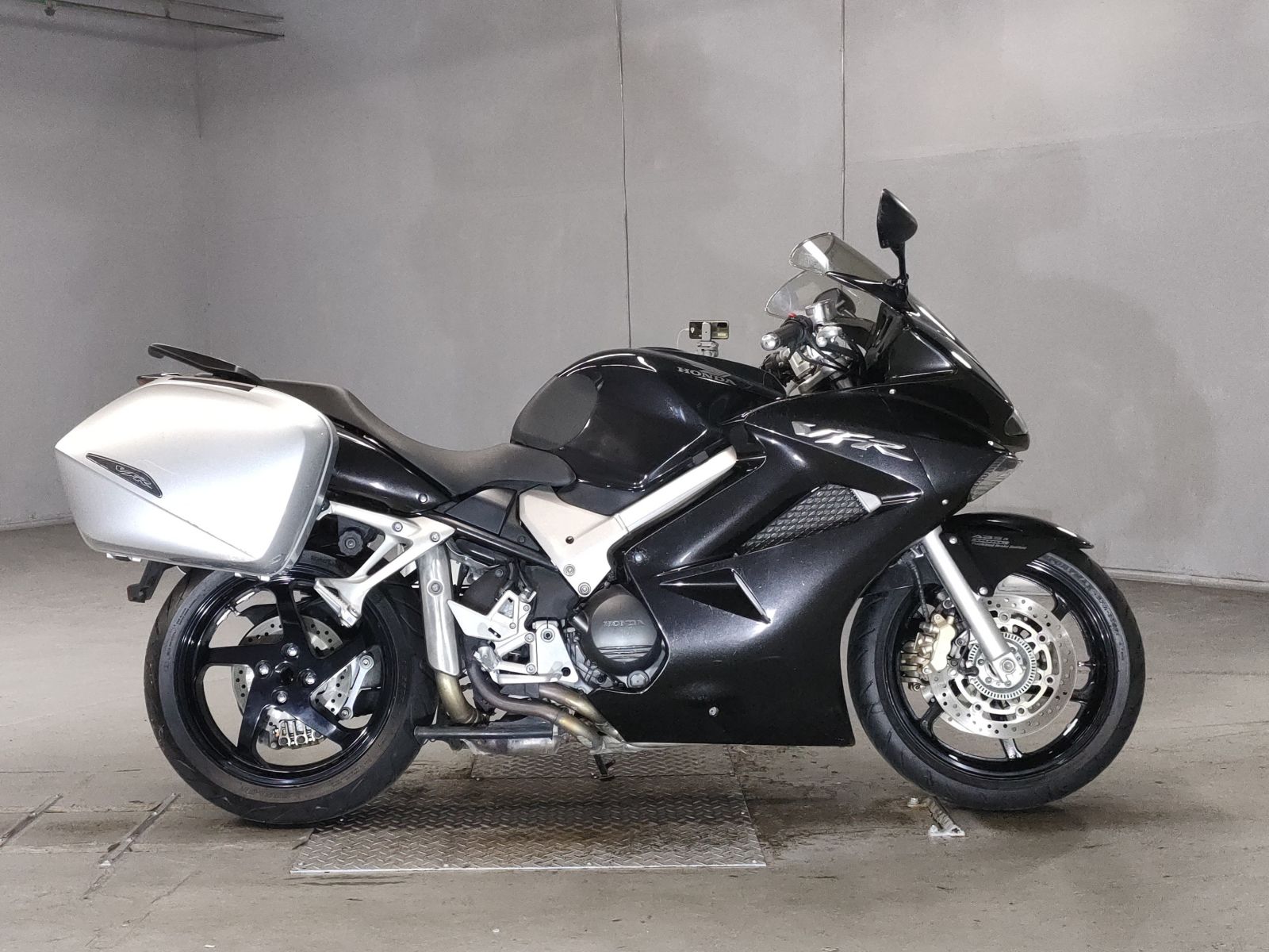 Honda VFR800F 2006