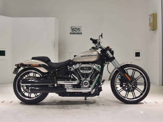 HD BREAKOUT FXBRS1870 2019