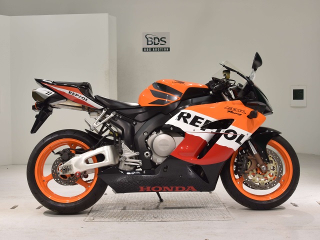 Honda CBR1000RR 2005
